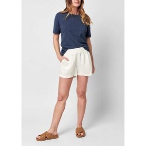 Faherty White Arlie Day Short 4", Size Large